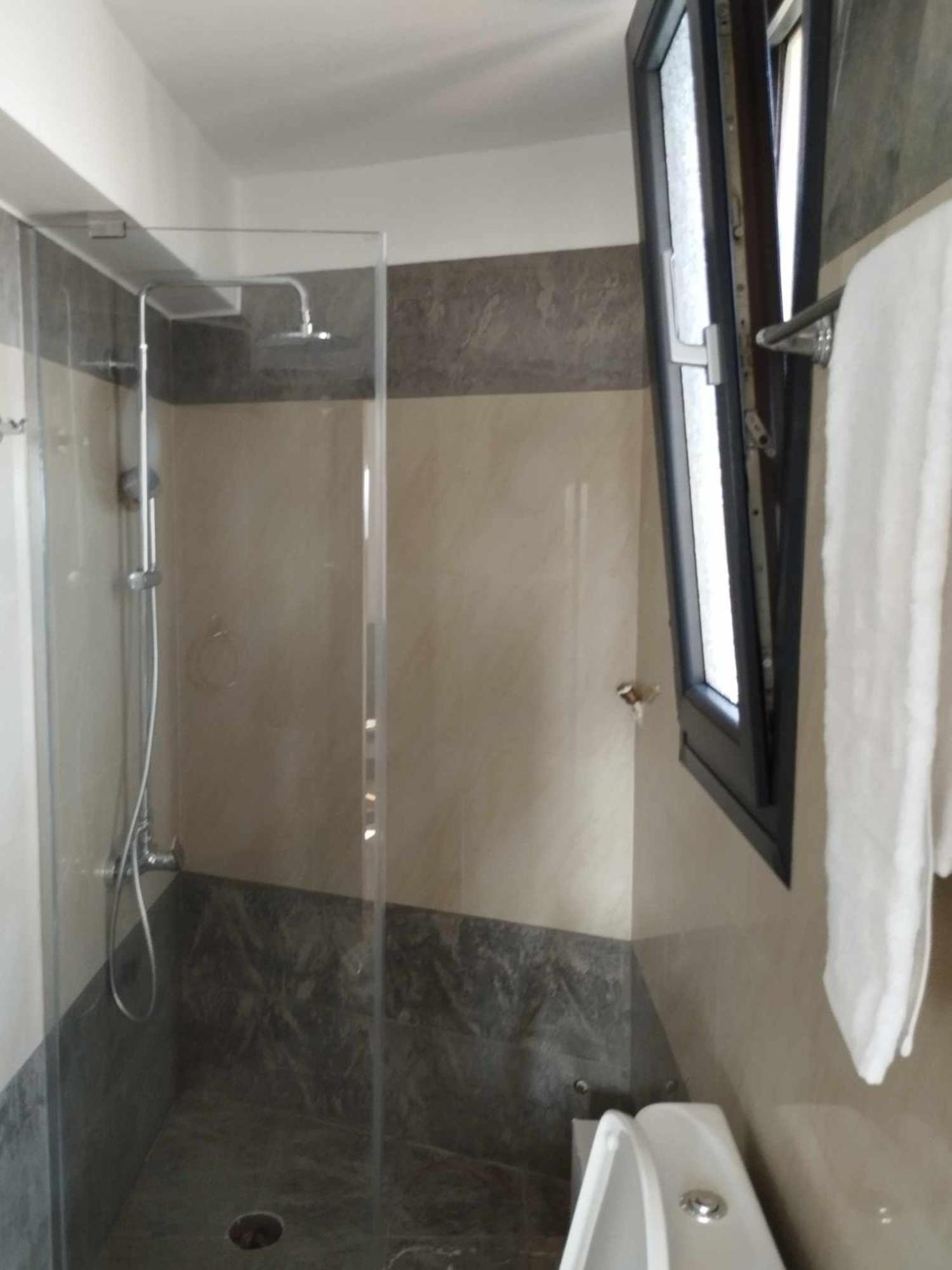 Nest & Nook Apartment Chios Town Luaran gambar